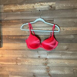 Victoria’s Secret Red Very Sexy Push Up Bra Women’s Size 38C